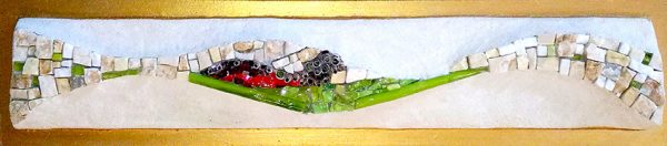 Mosaïque Linéaire vert anis - minéraux, pate de verre, smalts, aluminium rouge 32x7cm